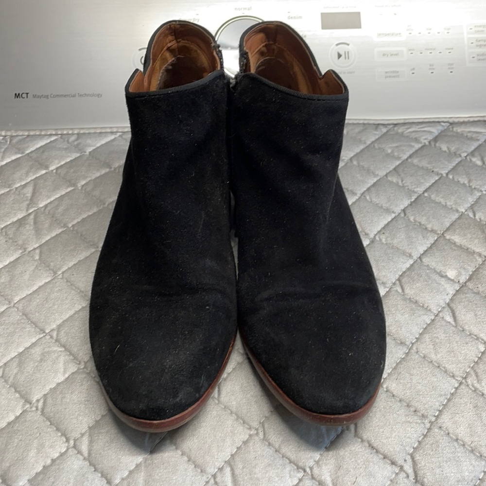 Sam Edelman boots-- great condition